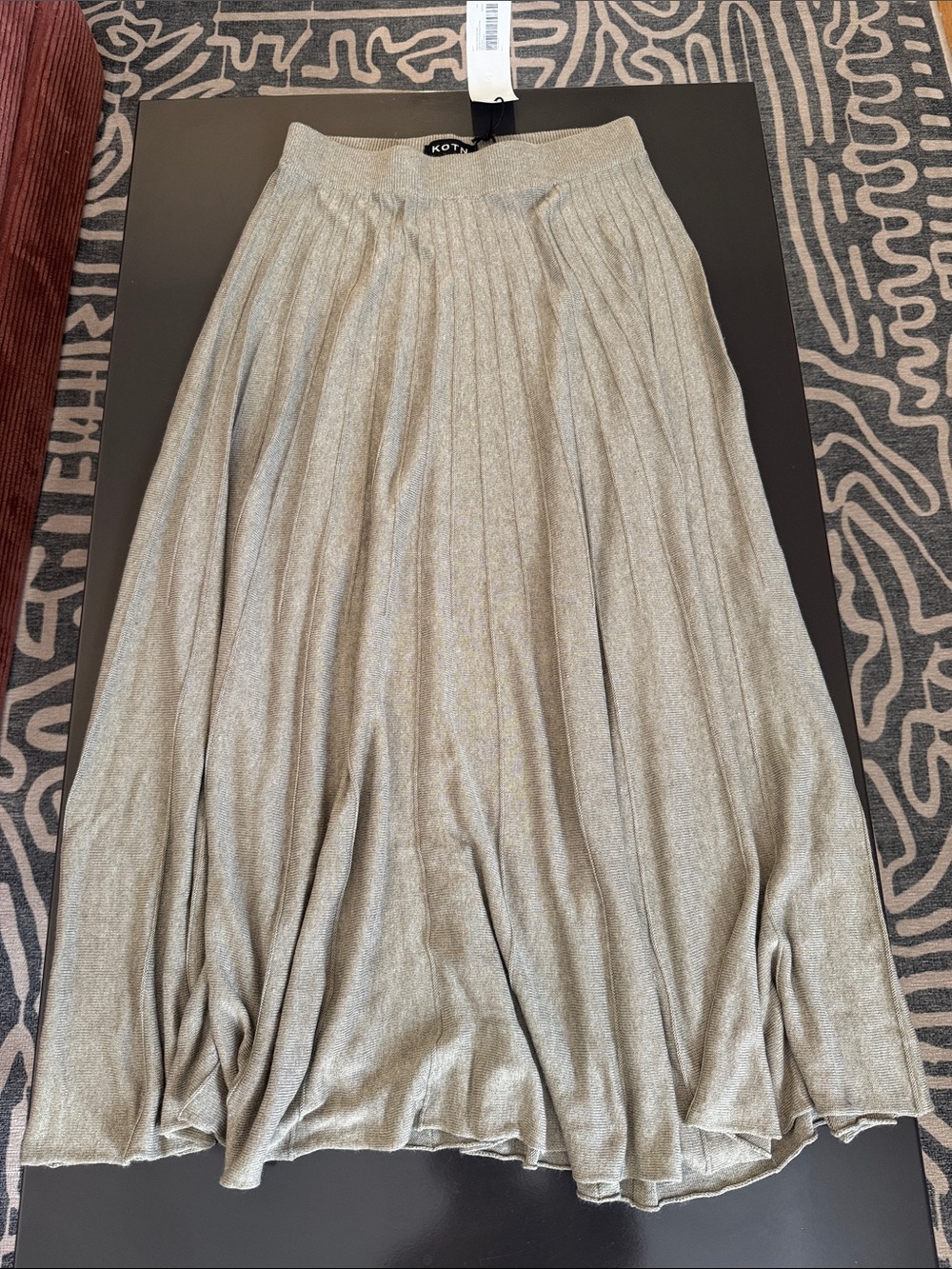 KOTN Knit Pleated Maxi Skirt
